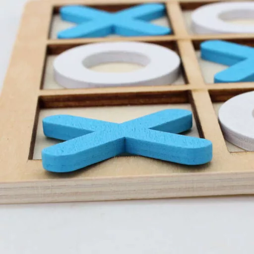 EksiOksi	-	Fából készült tic-tac-toe játék