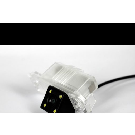 Skoda Octavia, VW Polo sedan járműspecifikus tolatókamera