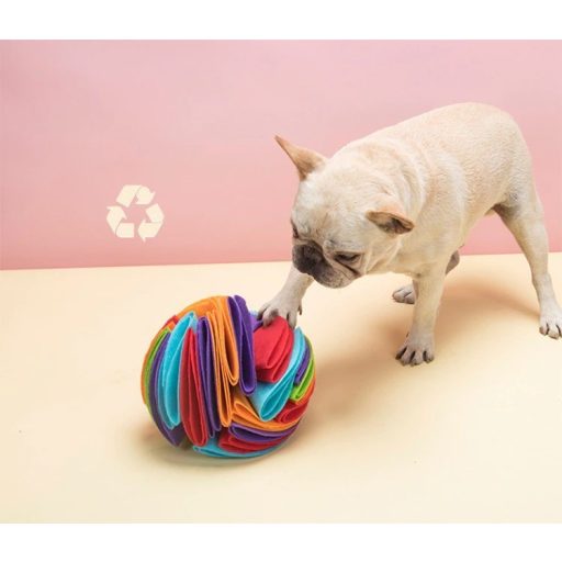 Etető labda kutyáknak és macskáknak