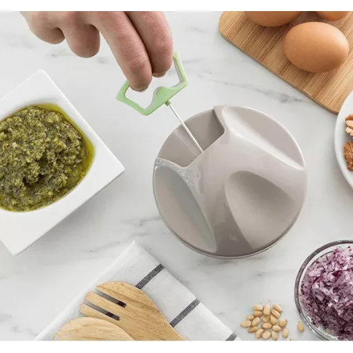 InnovaGoods -Kézi mini aprító húzózsinórral