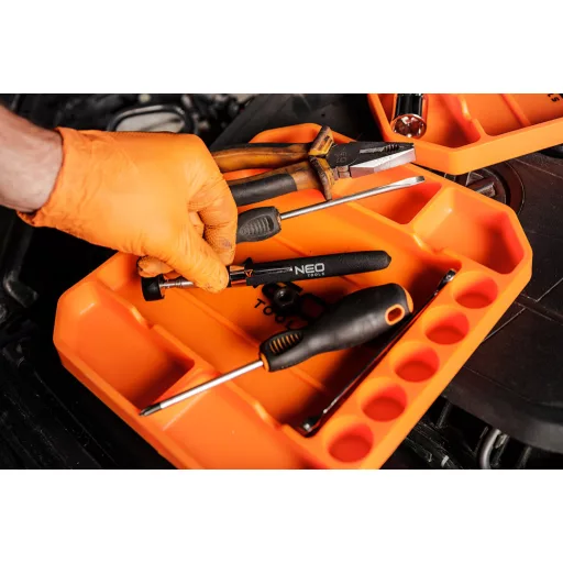 NEO TOOLS Mágneses CSAVARKISZEDŐ TELESZKÓPOS 160-610mm, 3kg 11-610