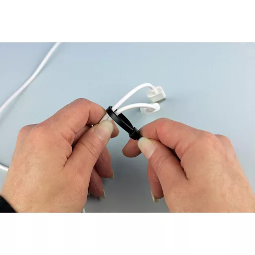 NEO TOOLS Kábelkötegelő, gyorskötöző, EXTREME, UV álló, fekete, 4,8x150mm, 100db/cs 01-631