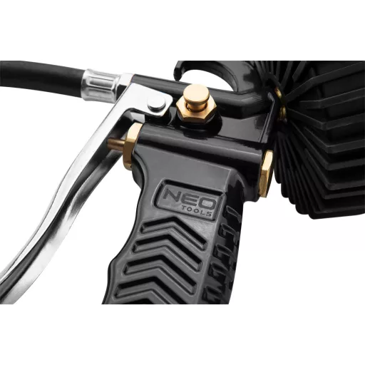 NEO TOOLS Pneumatikus kerékfúvó pisztoly, nyomásmérővel 80mm, dupla teherautó kerekekhez 14-716
