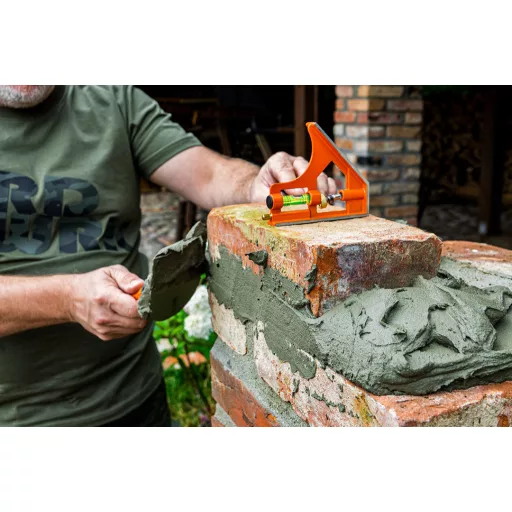 NEO TOOLS Gipszkanál 100mm, fa markolat 50-133