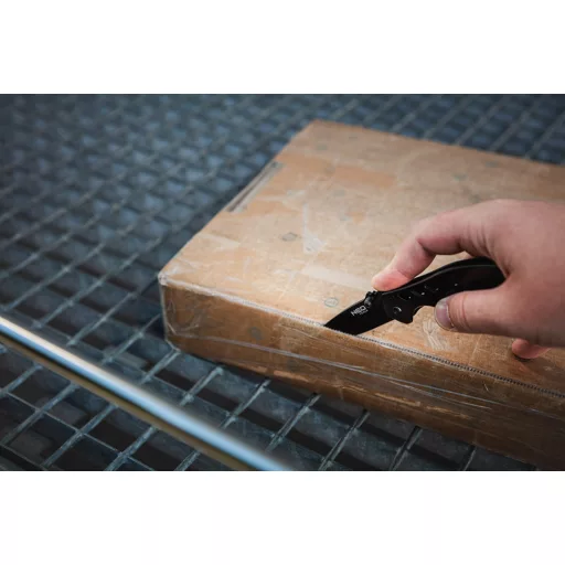 NEO TOOLS ÖSSZECSUKHATÓ KÉS, 90MM-ES PENGE, TÖBBCÉLÚ FELHASZNÁLÁSRA 63-181