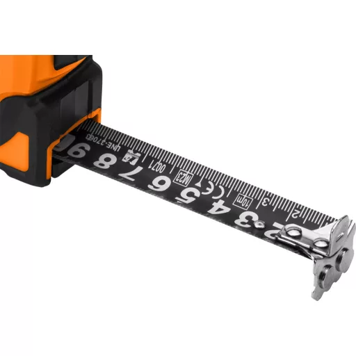 NEO TOOLS Mérőszalag, 7,5m/25mm, erősített rugós, acél, fekete szalag fehér nagyított skálával, mágneses, autostop+rögzítő 67-244