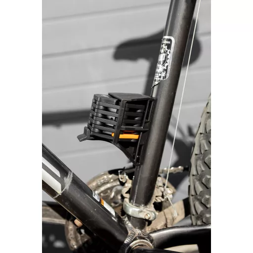 NEO TOOLS Kerékpárzár, összecsukható, vázra rögzíthető, 78cm 91-006