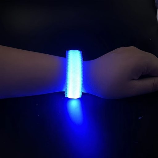 LED-es futó karszalag