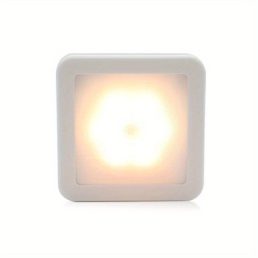 LED éjjeli lámpa, mozgásérzékelős lámpa