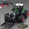 1/24 méretarányú traktor játékkészlet rakodókarral és széna bálákkal