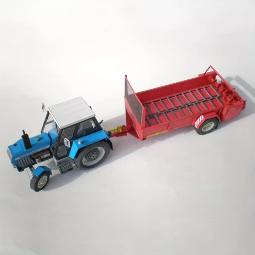 Traktor modell utánfutóval