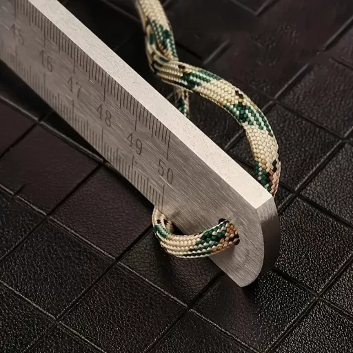 Nagy teherbírású, kettős skálával ellátott acél vonalzó zsinórral