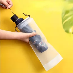   Vízálló, matt ,áttetsző esernyőtároló táska zsinórral