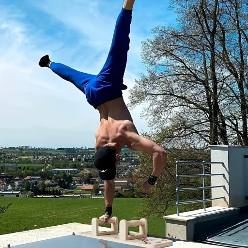 Multifunkcionális fa 2 az 1-ben fekvőtámasz-tartó, Férfi mellkas és hasizom edzőeszköz, otthoni fitneszeszköz sportrajongóknak, fekvőtámasz állvány
