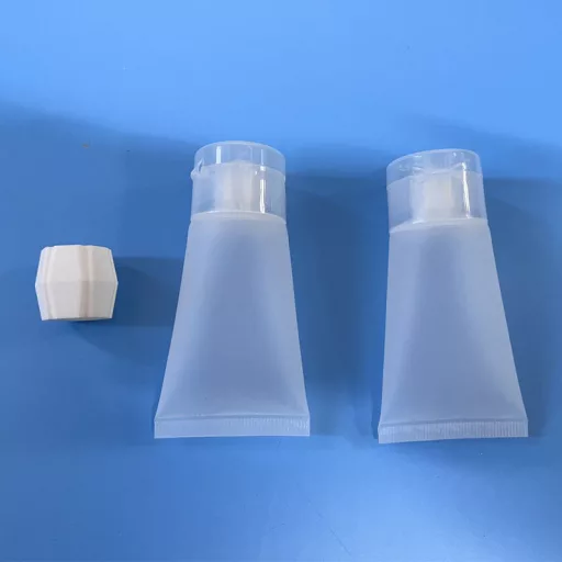 2/6db Műanyag Fogkrémcső És Arcmosó Adapter, Fogkrém Utazási Csomagolás, Kényelmes Fogkrém És Arcmosó Kiegészítő Otthoni Kiegészítők Utazási Kifolyó Kiegészítők 6 db/szett fehér