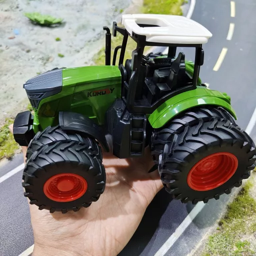 1/24 Méretarányú Nyolckerekű Játék Traktor