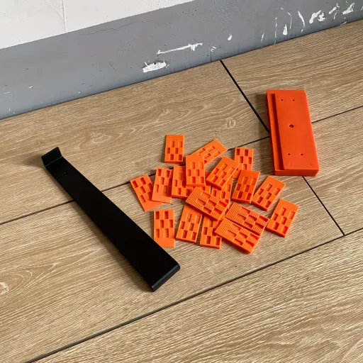 Laminált Padló Lerakó Készlet – 22 Részes Szerelőkészlet Ütőblokkal, Behúzószárral és Távtartókkal