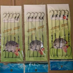   5db komplett pontyhorgász készlet – horgokat, zsinórt és a sikeres horgászathoz nélkülözhetetlen tartozékokat tartalmaz