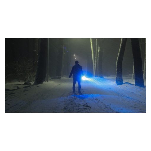 Elemes erős fényű zseblámpa